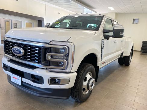 New 2026 Ford F350 Platinum w/ Platinum Plus Package AWD/4WD image 4