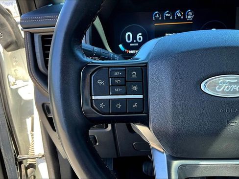 Used 2023 Ford Expedition Platinum image 13