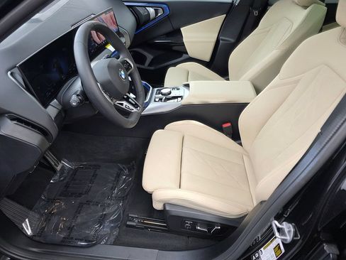 Used 2026 BMW X3 xDrive30i w/ M Sport Package AWD/4WD image 9