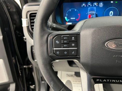 Used 2025 Ford F450 Platinum w/ FX4 Off-Road Package image 26