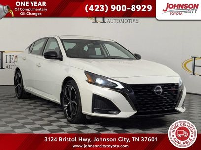 Used 2023 Nissan Altima 2.5 SR w/ SR Premium Package