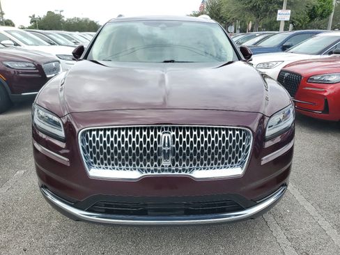 Used 2021 Lincoln Nautilus FWD image 2