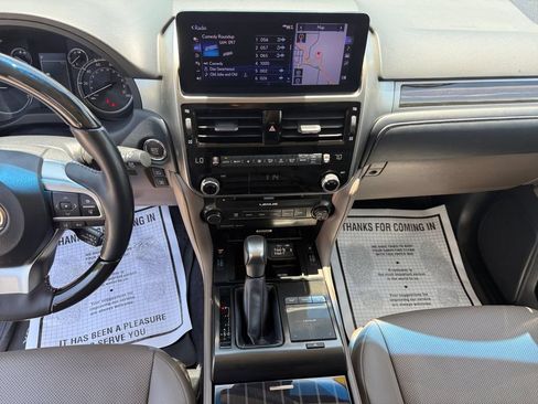 Used 2022 Lexus GX 460 Premium w/ Premium Package AWD/4WD image 11