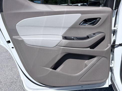 Used 2020 Chevrolet Traverse Premier w/ LPO, Floor Liner Package FWD image 33