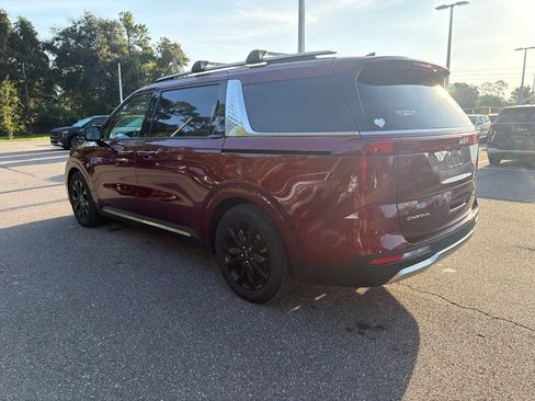Certified 2024 Kia Carnival SX Prestige FWD image 7