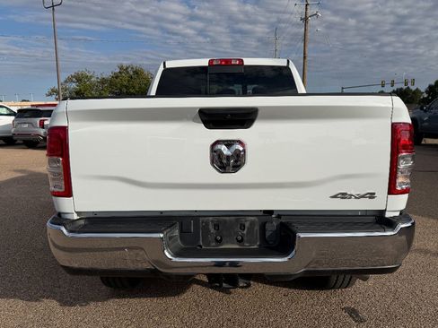 Used 2024 RAM 2500 Tradesman w/ Chrome Appearance Group image 11