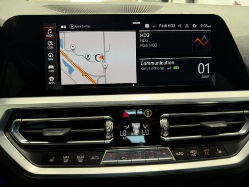 Used 2019 BMW 330i Sedan w/ Premium Package RWD image 17