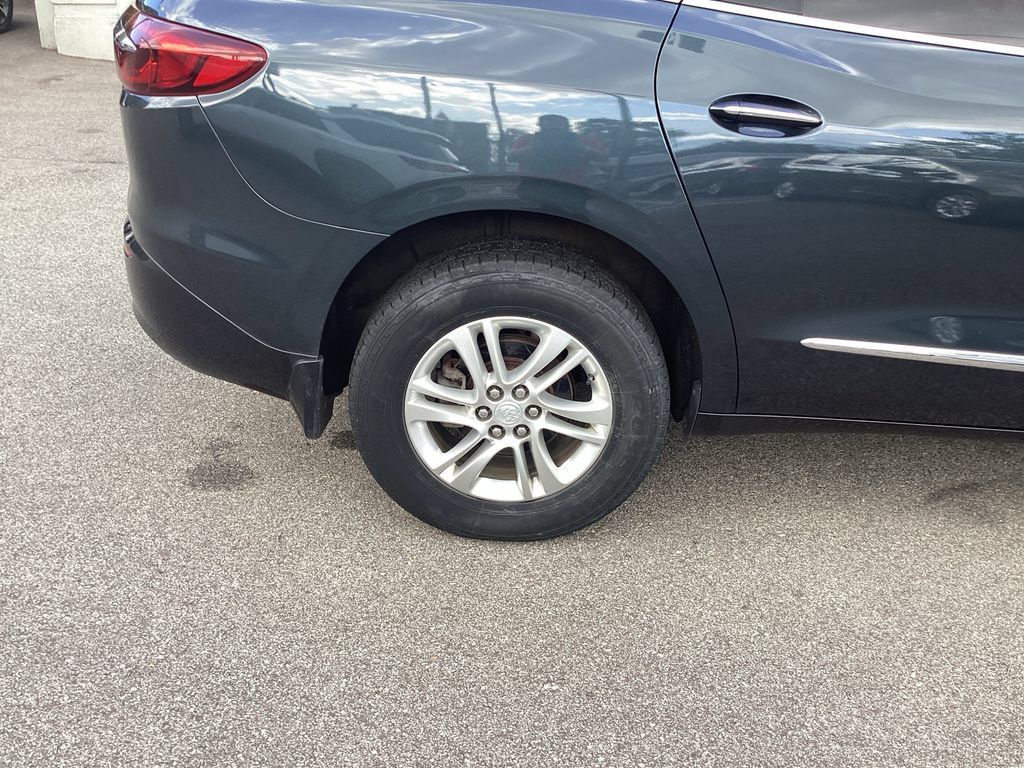 Used 2020 Buick Enclave Essence w/ Sound and Sites Package AWD/4WD image 22