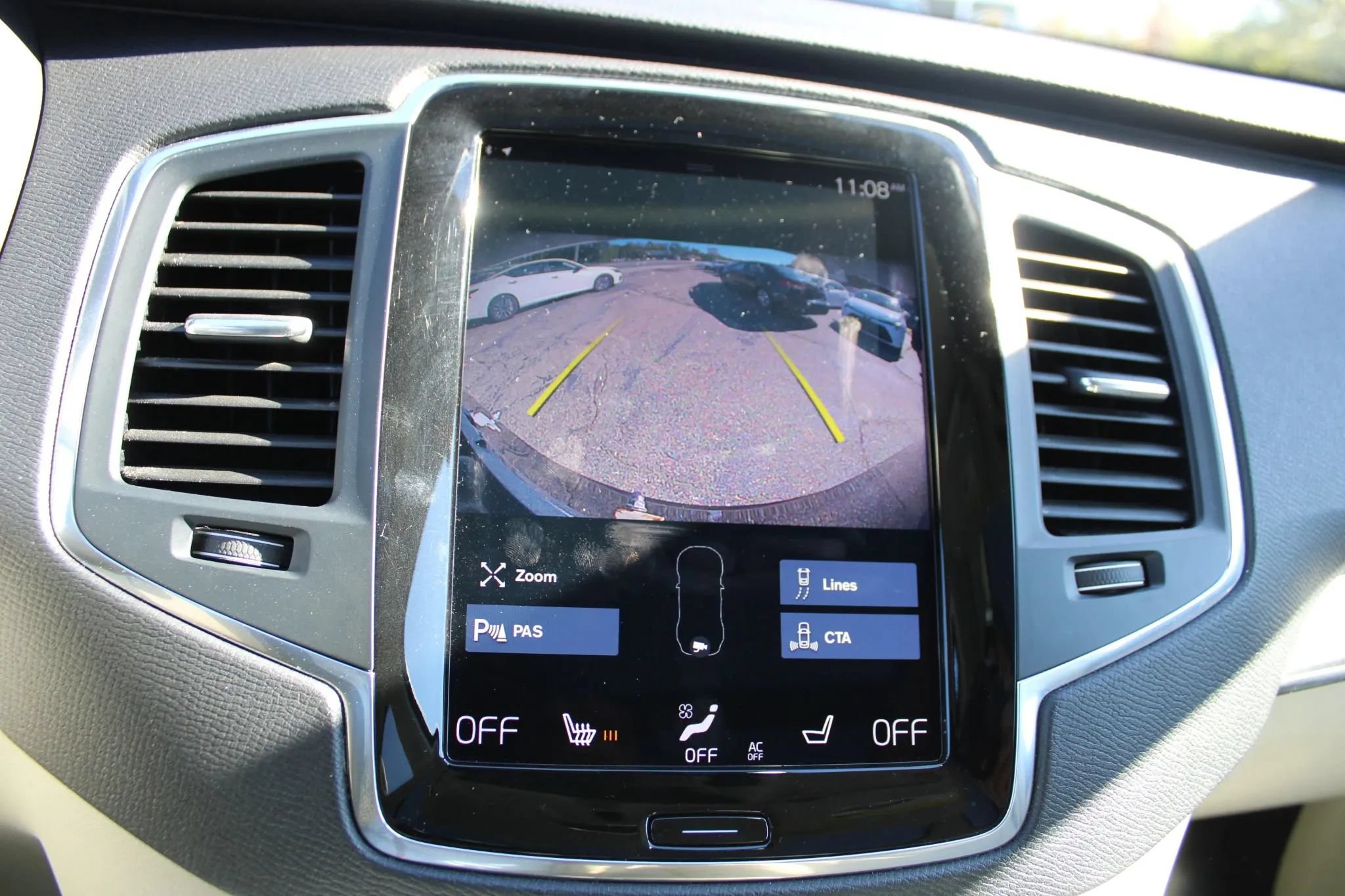 Used 2020 Volvo XC90 T6 Momentum AWD/4WD image 19