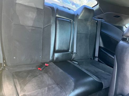 Used 2015 Dodge Challenger R/T Plus RWD image 34
