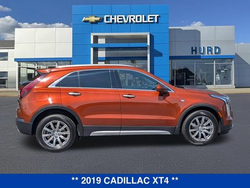 Used 2019 Cadillac XT4 Premium Luxury AWD/4WD image 3