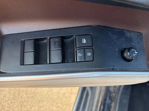 Used 2021 Toyota Highlander XLE image 21