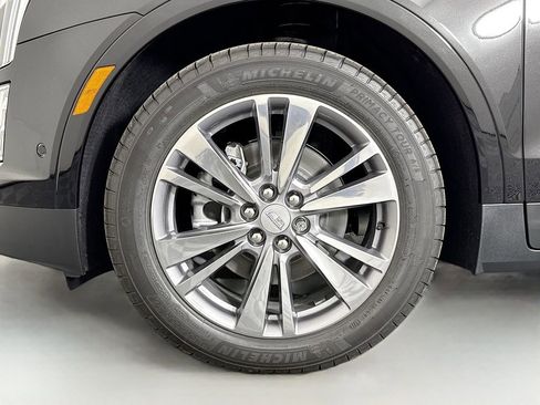 New 2025 Cadillac XT5 Premium Luxury w/ Technology Package AWD/4WD image 32