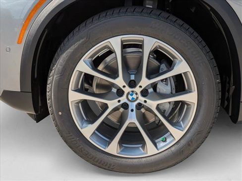 Used 2026 BMW X5 xDrive40i AWD/4WD image 10