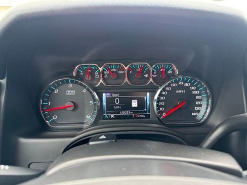Used 2019 Chevrolet Suburban LT AWD/4WD image 22