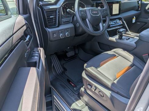 New 2026 GMC Sierra 1500 AT4 w/ AT4 Premium Package AWD/4WD image 12