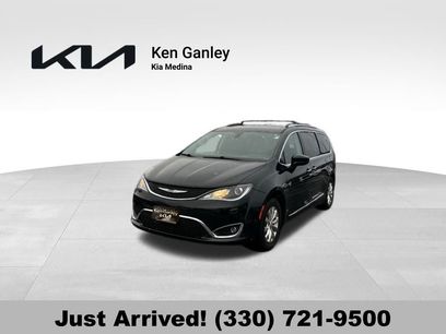 Used 2018 Chrysler Pacifica Touring-L