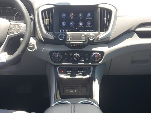 Used 2023 GMC Terrain SLT w/ Infotainment Package II FWD image 18