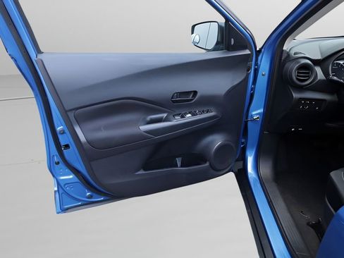 Used 2021 Nissan Kicks S FWD image 15