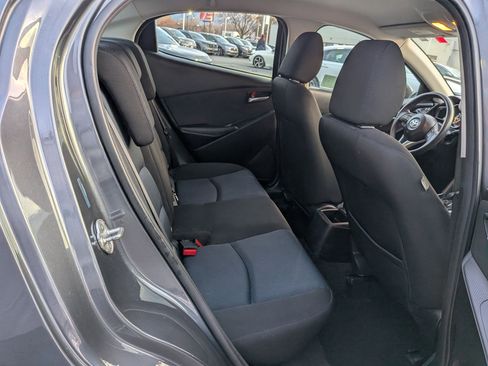 Used 2018 Toyota Yaris iA image 31