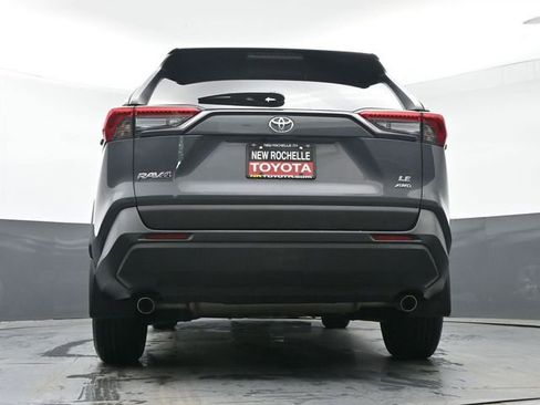 Used 2023 Toyota RAV4 LE AWD/4WD image 30