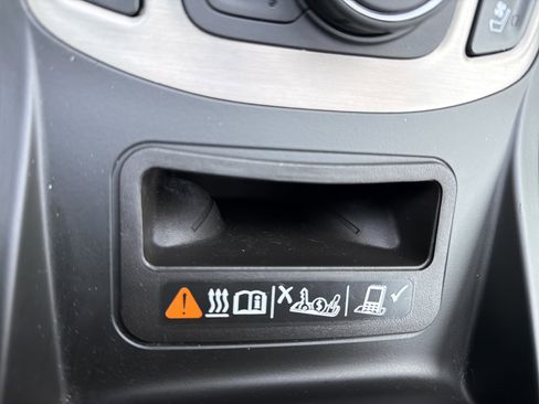 Used 2018 GMC Terrain Denali w/ Advanced Safety Package image 24