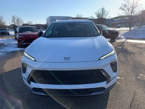 New 2026 Buick Envision Sport Touring image 9