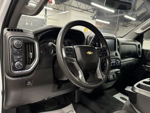 Used 2022 Chevrolet Silverado 2500 LT AWD/4WD image 23
