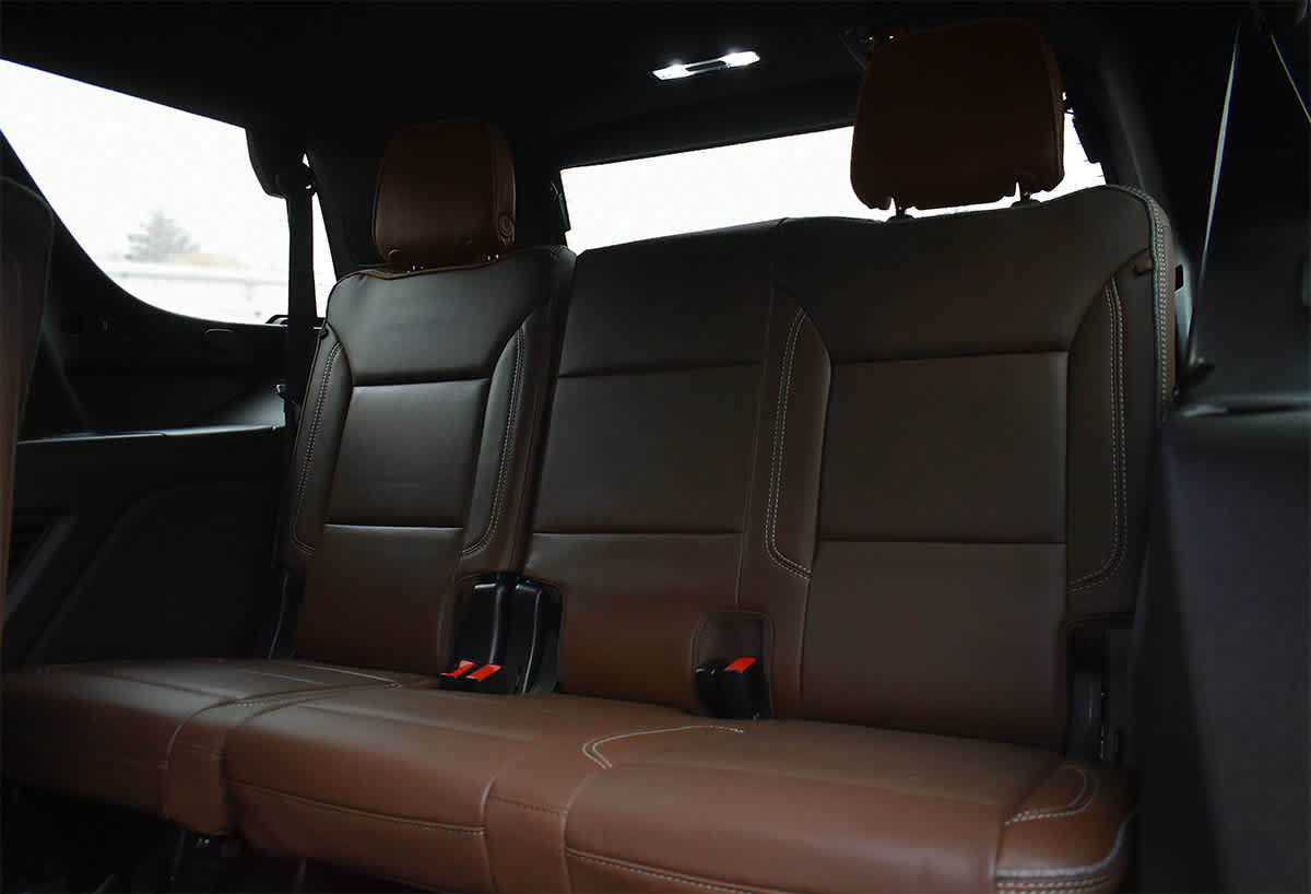 Used 2023 Chevrolet Tahoe High Country AWD/4WD image 13