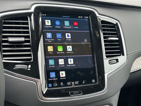 Certified 2024 Volvo XC90 B6 Ultimate w/ Lounge Package image 11