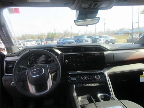 New 2026 GMC Sierra 3500 Denali w/ Denali Reserve Package image 16