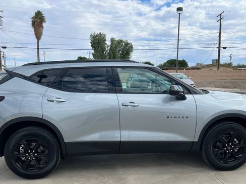 New 2025 Chevrolet Blazer LT w/ Midnight/Sport Edition image 6