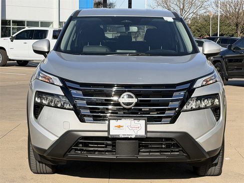 Used 2025 Nissan Rogue SV image 7