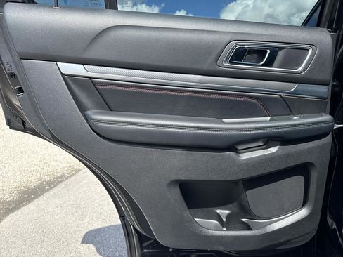 Used 2017 Ford Explorer Sport w/ Equipment Group 401A image 32