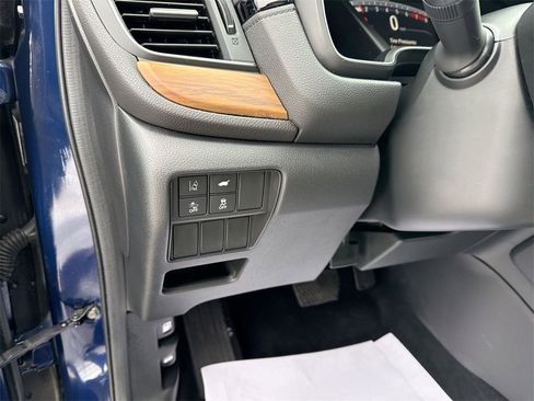 Used 2020 Honda CR-V Touring image 20