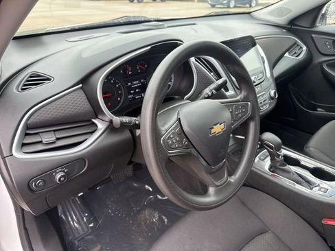 Used 2024 Chevrolet Malibu LT image 14