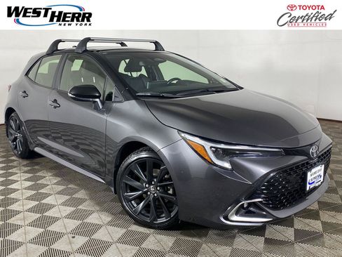 Used 2025 Toyota Corolla XSE FWD image 1