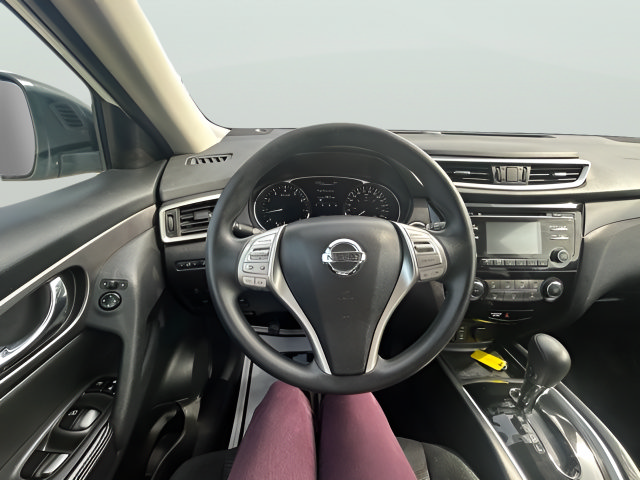 Used 2016 Nissan Rogue SV AWD/4WD image 16