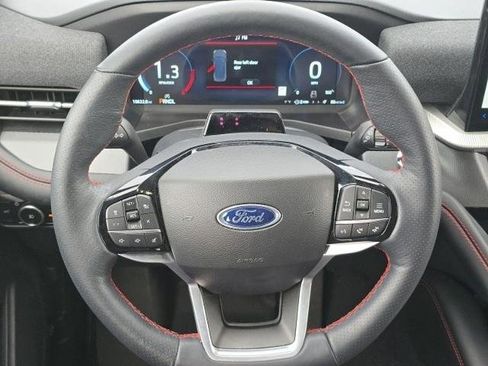 Certified 2025 Ford Explorer ST-Line w/ ST-Line Street Pack AWD/4WD image 17