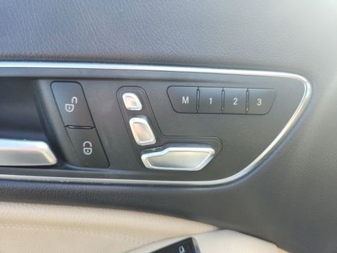 Used 2018 Mercedes-Benz CLA 250 image 23