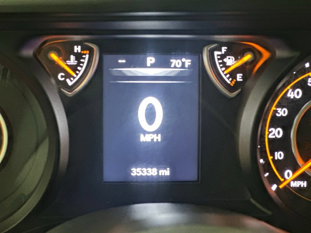 Used 2025 Jeep Wrangler Unlimited Sport AWD/4WD image 5