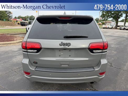 Used 2020 Jeep Grand Cherokee Altitude RWD image 6