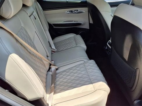 Used 2022 Genesis GV70 3.5T Sport w/ Sport Prestige Package image 27