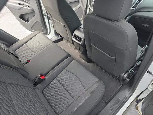 Used 2019 Chevrolet Equinox LT FWD image 13