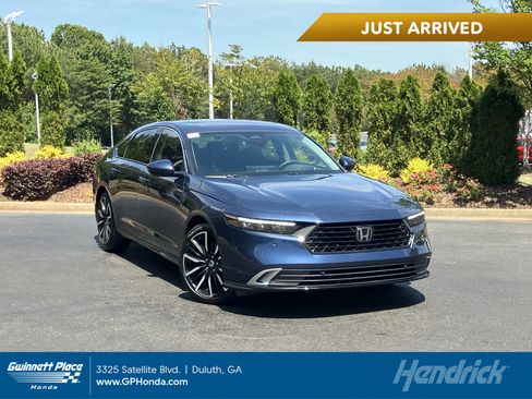 Used 2025 Honda Accord Touring image 1