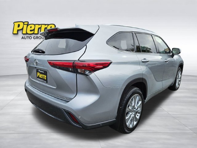 Used 2021 Toyota Highlander Limited AWD/4WD image 5