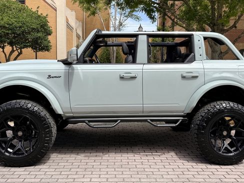 Used 2024 Ford Bronco Outer Banks AWD/4WD image 5