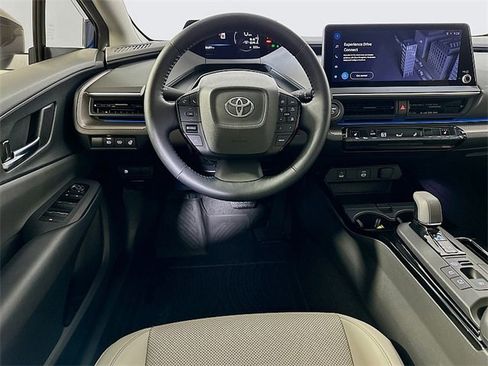 Used 2023 Toyota Prius XLE image 22