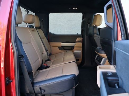 Used 2024 Ford F350 Lariat w/ Lariat Ultimate Package image 40