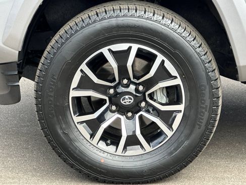 Certified 2021 Toyota Tacoma TRD Sport w/ Technology Package RWD image 25